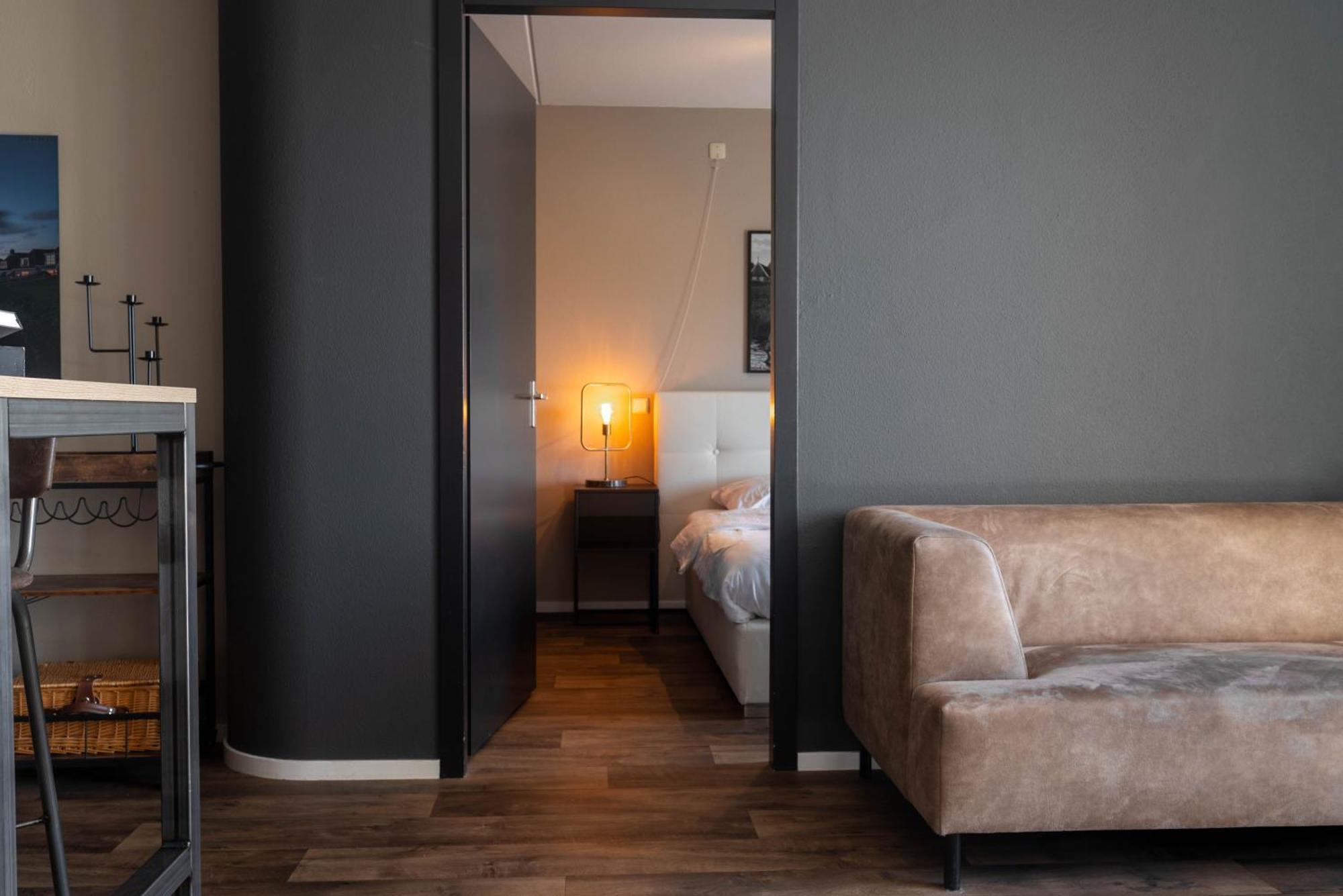 Zuiderzeestate 35, Prachtig Appartement Aan Het Ijsselmeer Makkum Buitenkant foto